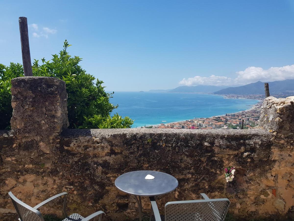 Bed and Breakfast Blu Oltremare Borgio Verezzi Exterior foto